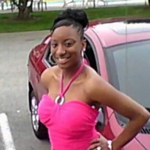 Meet your Posher, Tiara